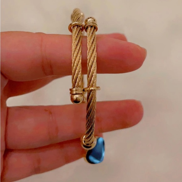 Gold Bangle Bracelet - Picture 7 of 8